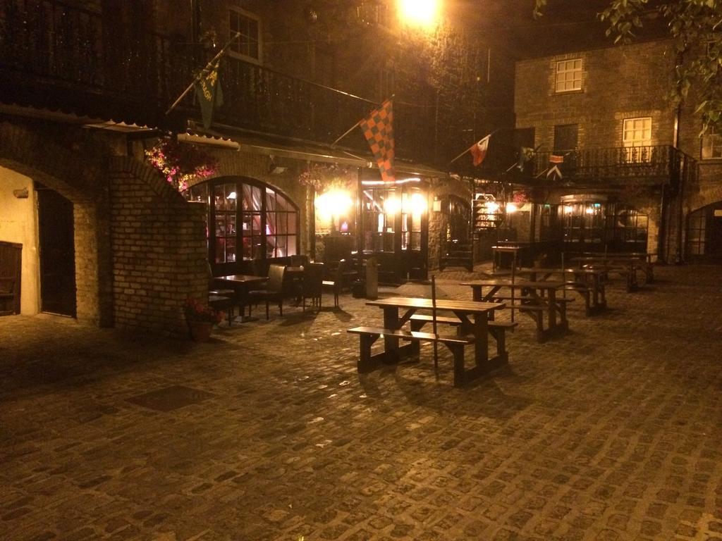 The Lodge Ballina Exterior foto